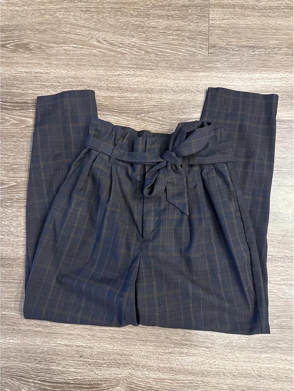 H&M Navy Blue Checkered Cropped Dress Pants